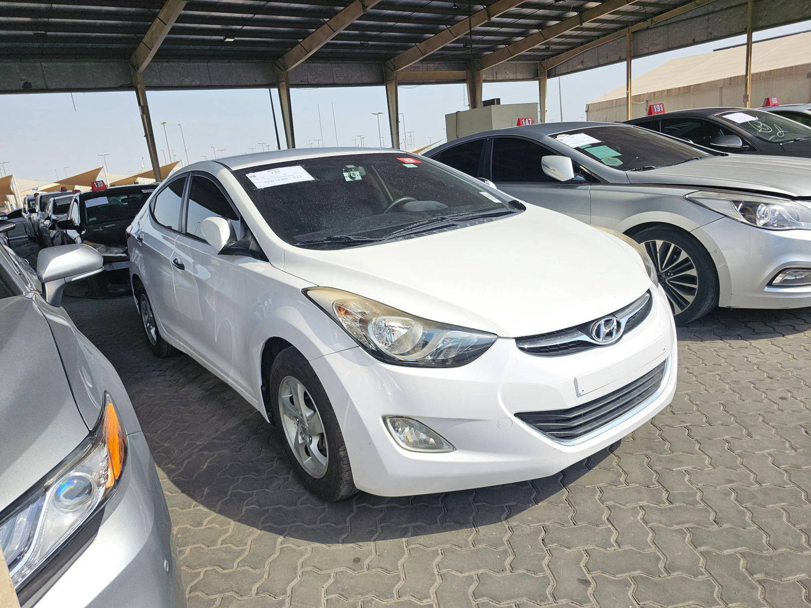 2013 HYUNDAI AVANTE — 170481 KM — Lot 682304 — Souq - Marhaba Auctions Used Cars - Image 4