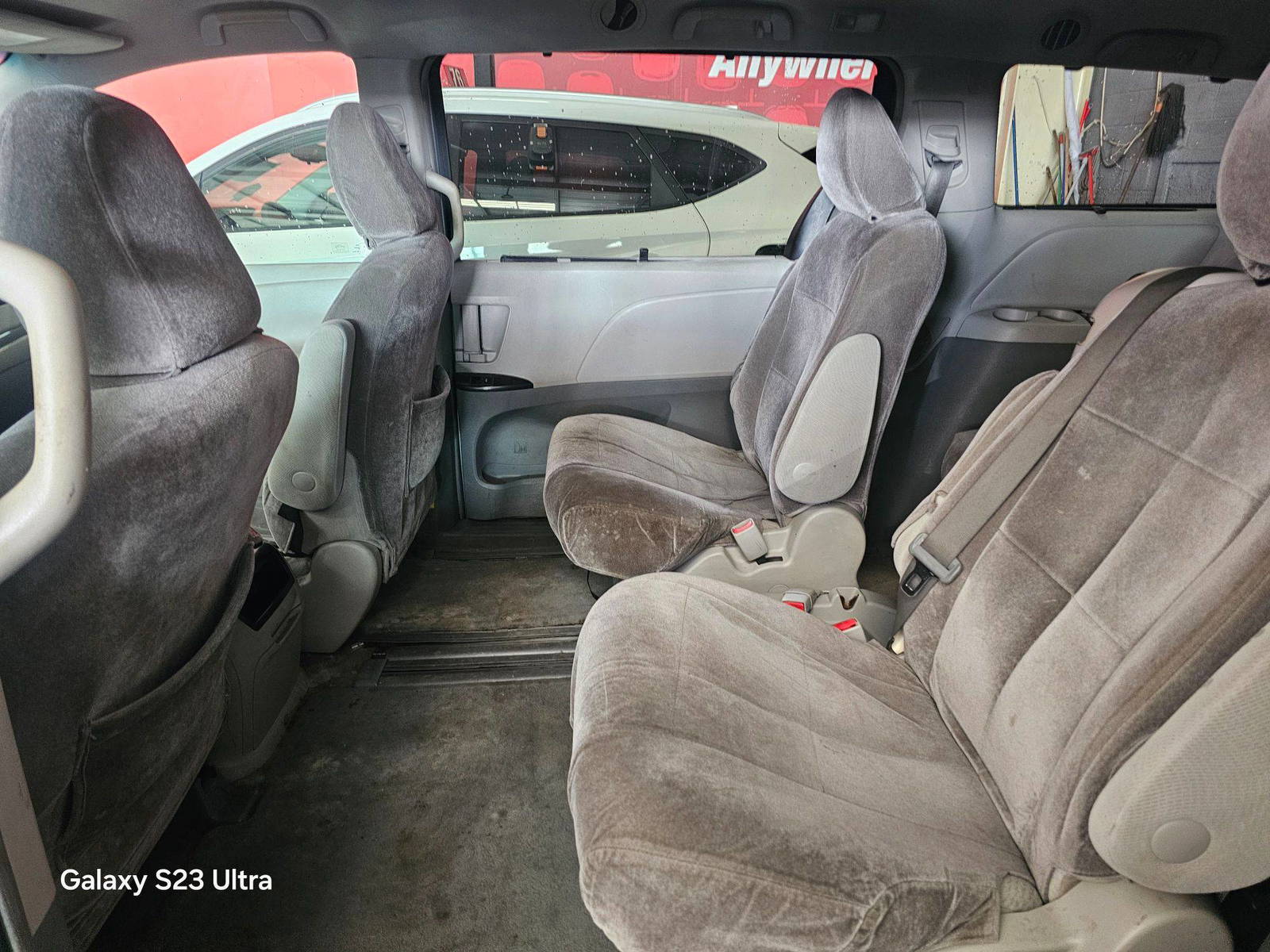 2011 TOYOTA SIENNA — 415222 Miles — Lot 128475 — Main - Marhaba Auctions Used Cars - Image 10