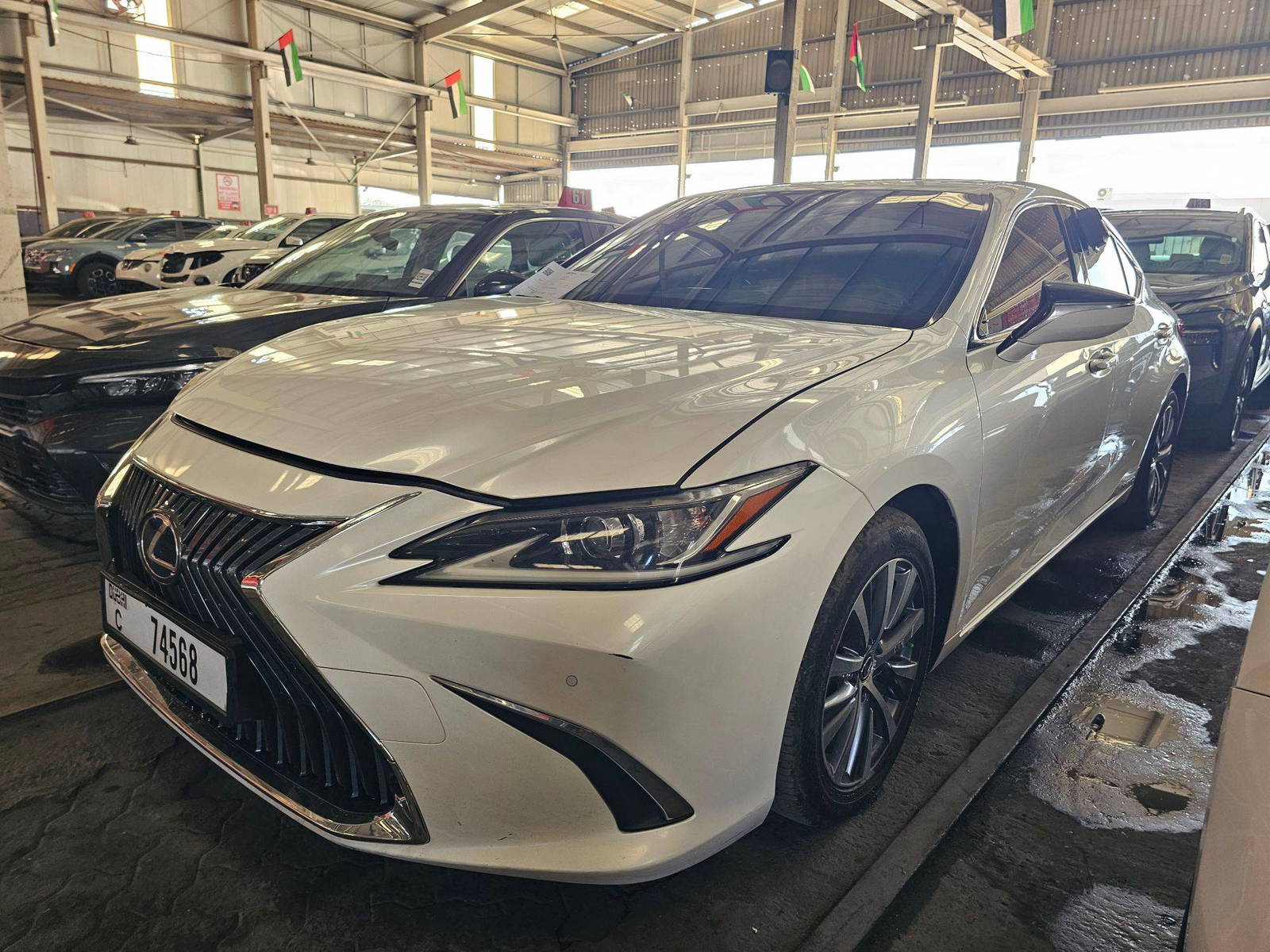 LEXUS ES 300H 2019 - Marhaba Auction Used Cars - Image 4