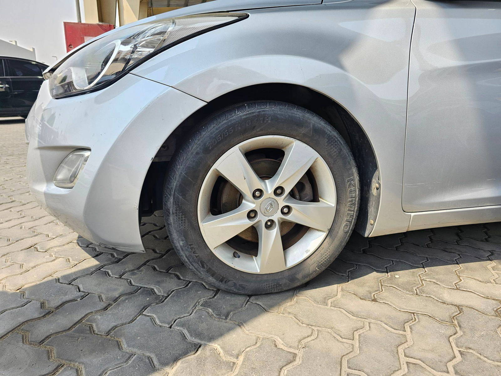 HYUNDAI AVANTE 2011 - Marhaba Auction Used Cars - Image 12