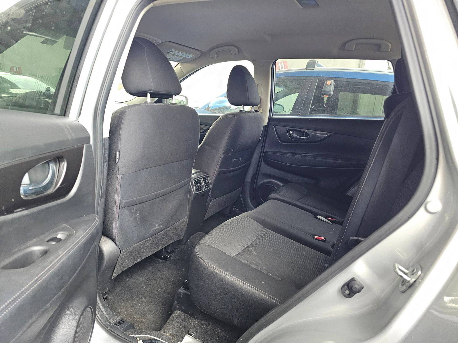 2018 NISSAN ROGUE — 115460 Miles — Lot W491954 — Souq - Marhaba Auctions Used Cars - Image 5