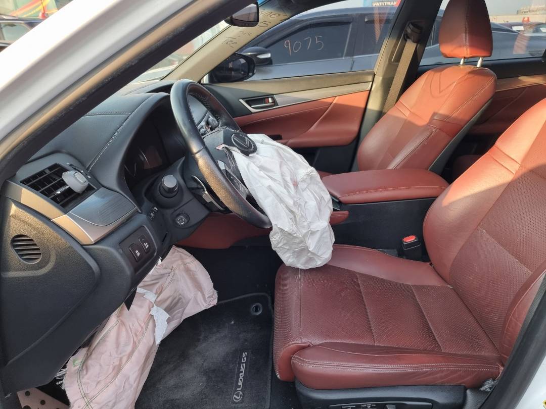 2015 LEXUS GS 350 — 115885 Miles — Lot 215478/ — Ind. 12 - Marhaba Auctions Used Cars - Image 9