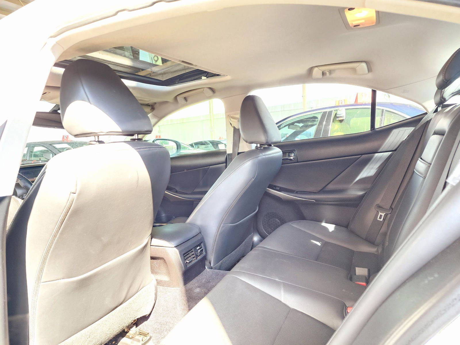 2014 LEXUS IS 250 — 203815 Miles — Lot 70722274 — Souq - Marhaba Auctions Used Cars - Image 6