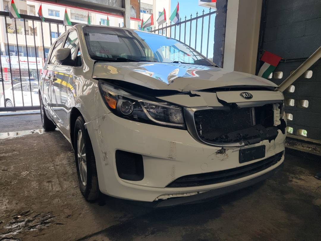 2016 KIA SEDONA — 183197 Miles — Lot 80243244 — Main - Marhaba Auctions Used Cars - Image 4
