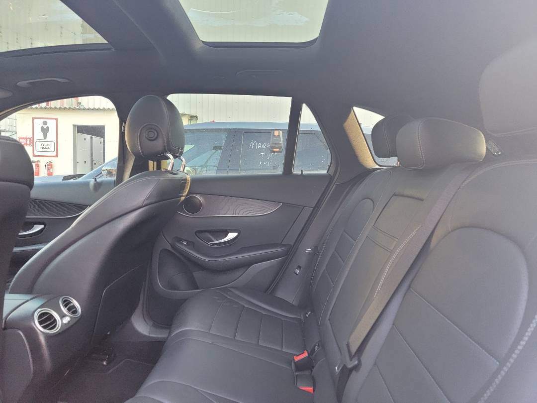 2018 MERCEDES BENZ GLC-300 — 83792 Miles — Lot 39370337 — Main - Marhaba Auctions Used Cars - Image 7