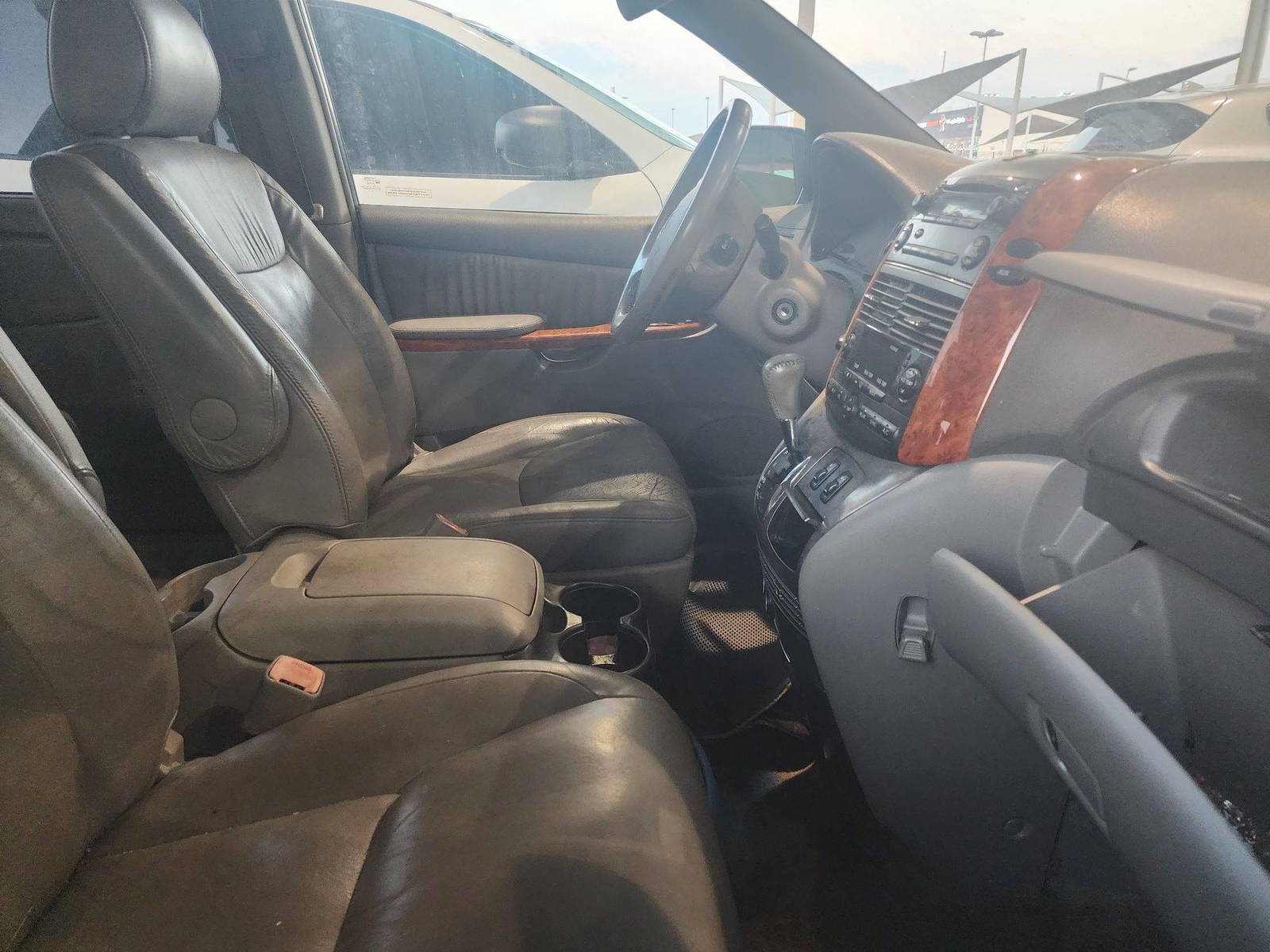 2008 TOYOTA SIENNA — 227575 Miles — Lot 65316513 - Marhaba Auctions Used Cars - Image 9