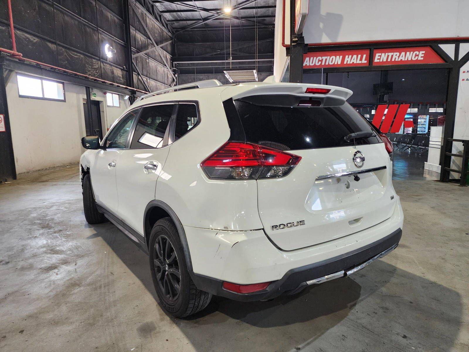 2017 NISSAN ROGUE — 157787 Miles — Lot 611497 — Main - Marhaba Auctions Used Cars - Image 11