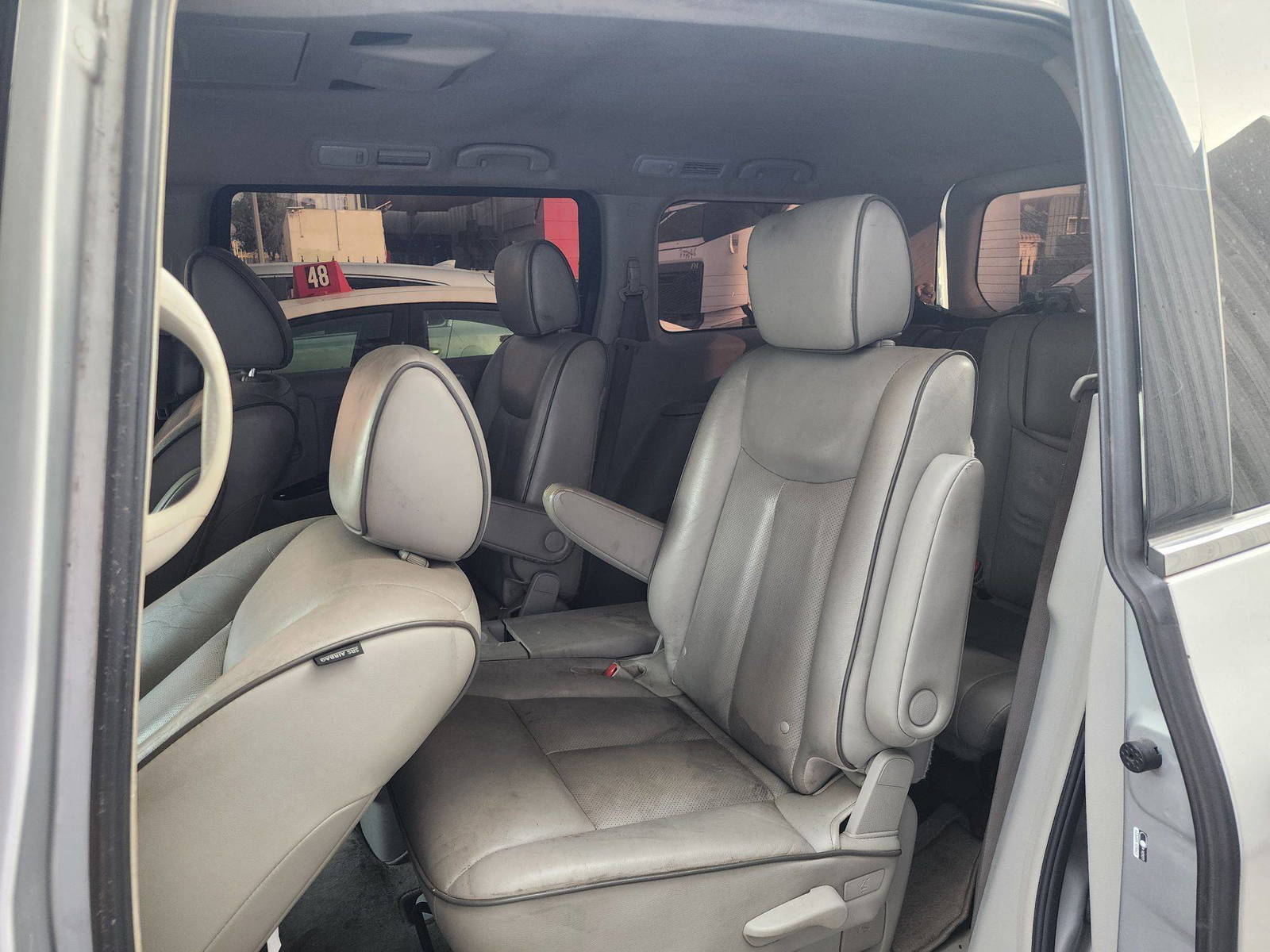 2012 NISSAN QUEST — 140014 Miles — Lot 48028025 — Al Quoz - Marhaba Auctions Used Cars - Image 8
