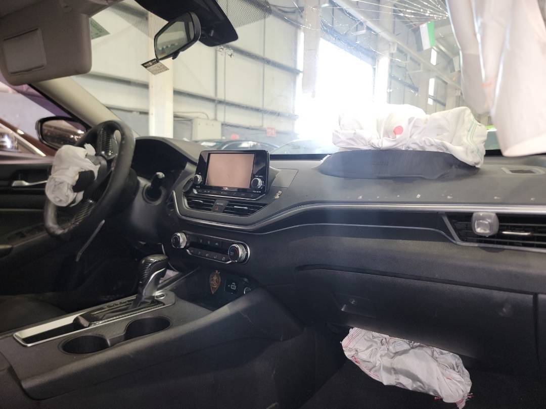 2021 NISSAN ALTIMA — 122772 Miles — Lot 42427594 — Souq - Marhaba Auctions Used Cars - Image 6