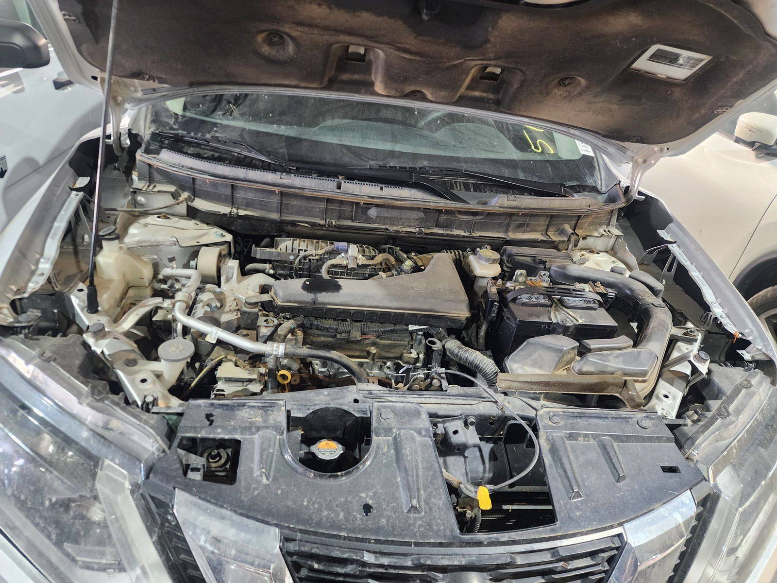 NISSAN ROGUE 2017 - Marhaba Auction Used Cars - Image 12