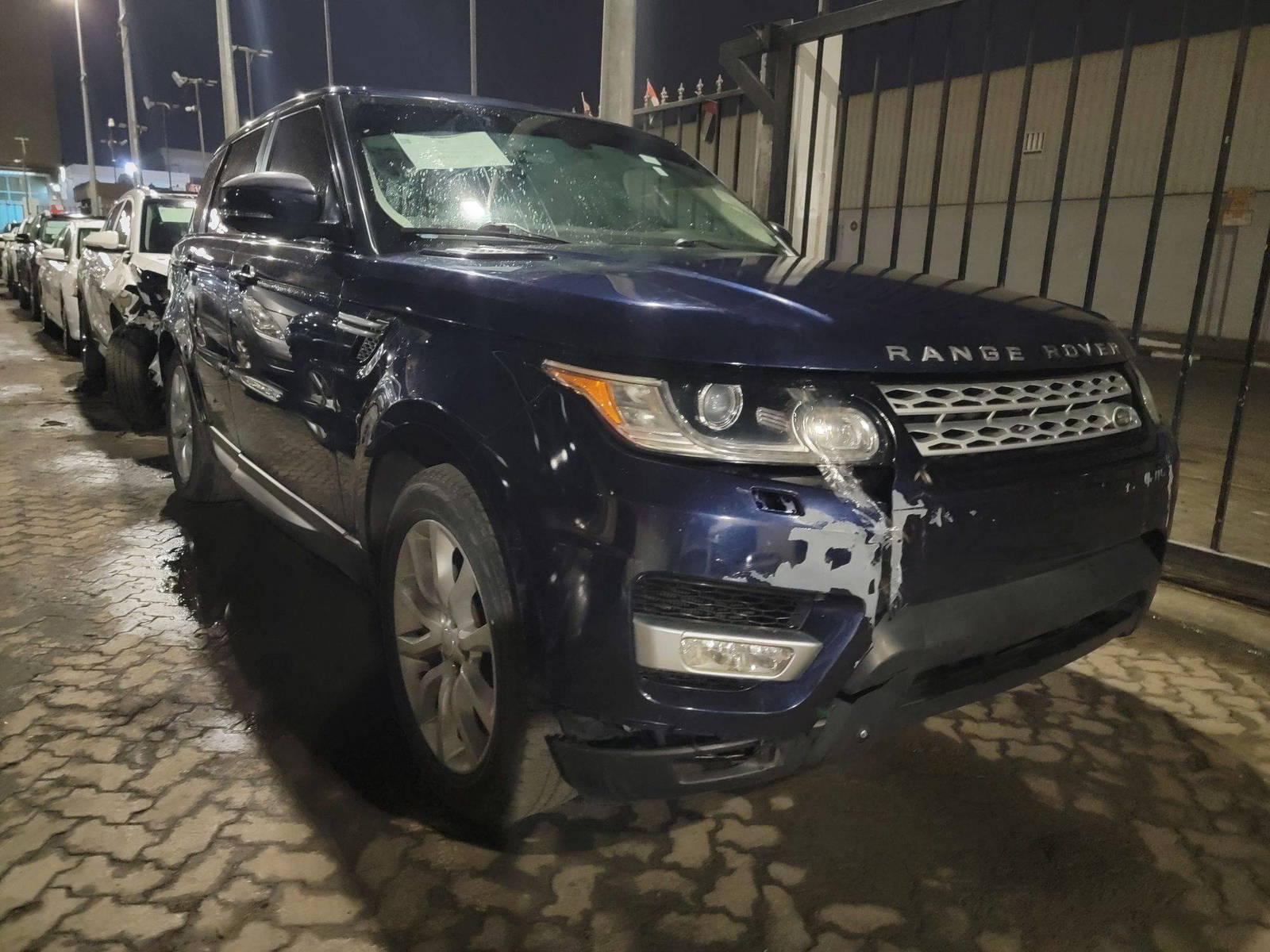 LAND ROVER RANGE ROVER SPORT 2015 - Marhaba Auction Used Cars - Image 3