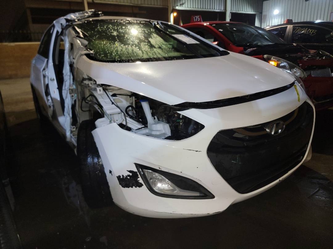 2013 HYUNDAI ELANTRA GT — 176605 Miles — Lot 37551712 - Marhaba Auctions Used Cars - Image 6
