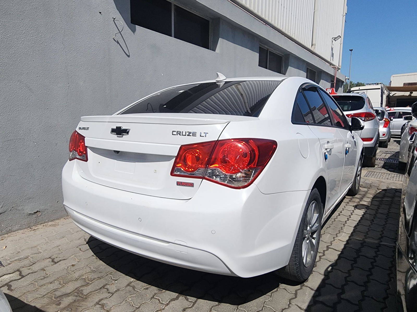 2014 CHEVROLET CRUIZE — 143526 KM — Lot 620257 — Main - Marhaba Auctions Used Cars - Image 4