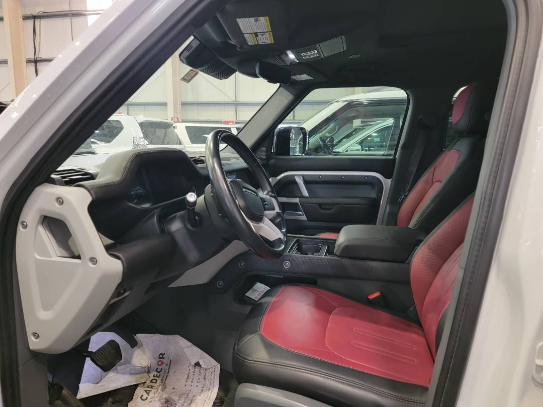 2022 LAND ROVER DEFENDER 110 X-DYNAMIC SE — 80582 KM — Lot N2077348 — Main - Marhaba Auctions Used Cars - Image 6