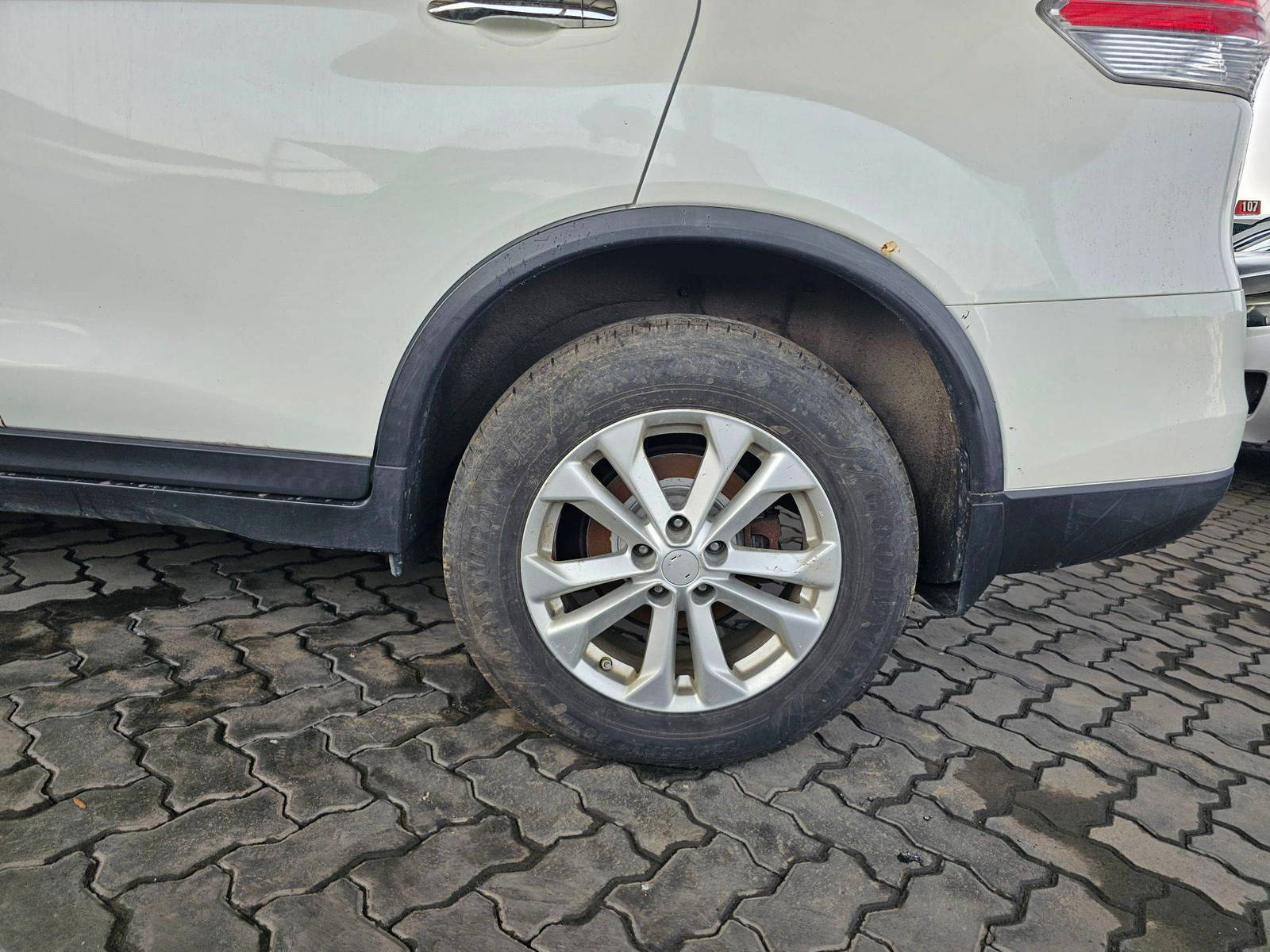 NISSAN ROGUE 2016 - Marhaba Auction Used Cars - Image 10