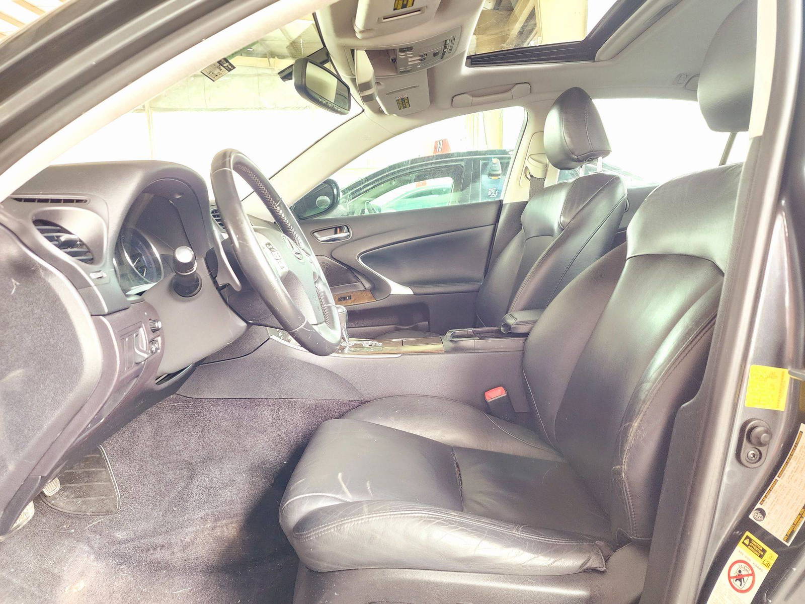2011 LEXUS IS 250 — 147112 Miles — Lot 5051354 — Souq - Marhaba Auctions Used Cars - Image 9