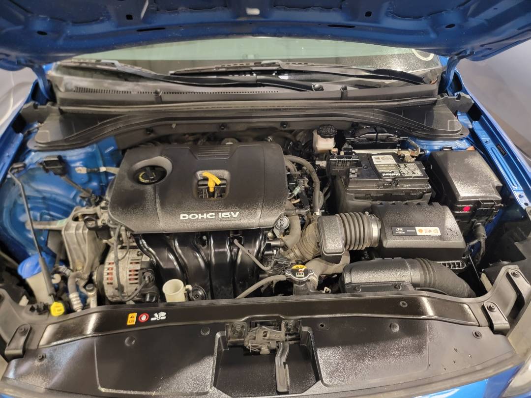 2017 HYUNDAI ELANTRA — 112918 Miles — Lot 207910 — Main - Marhaba Auctions Used Cars - Image 11