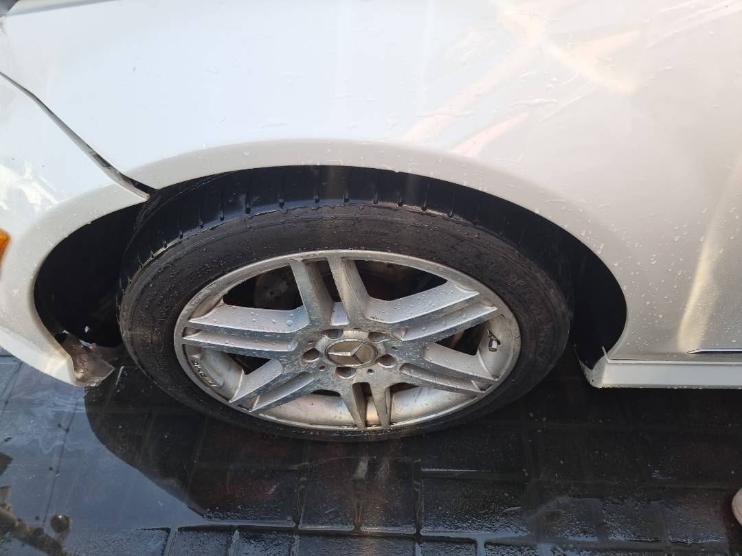 2011 MERCEDES BENZ C300 — 163825 Miles — Lot F635290 — Main - Marhaba Auctions Used Cars - Image 10