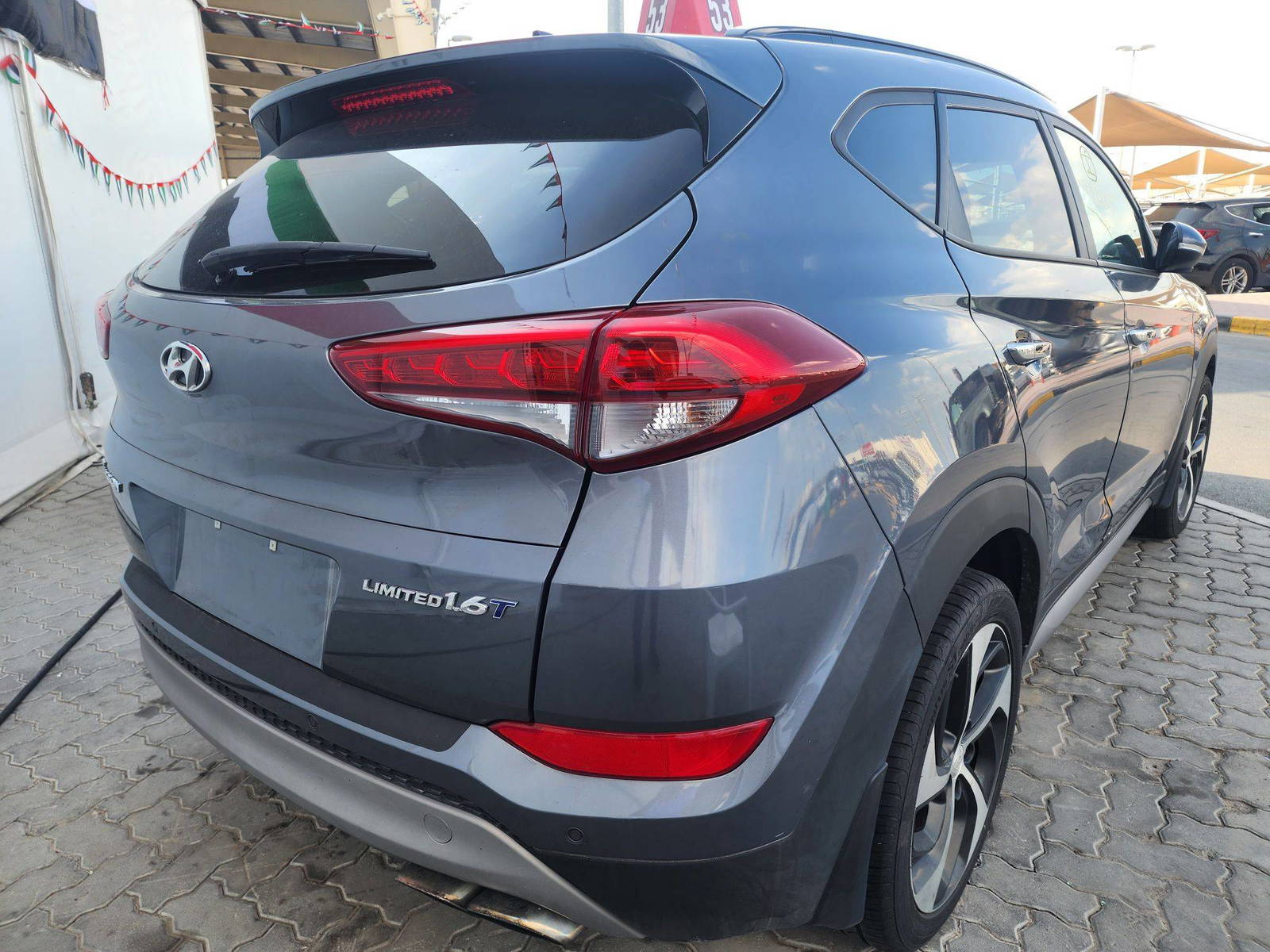 2017 HYUNDAI TUCSON — 210212 Miles — Lot 37866957 - Marhaba Auctions Used Cars - Image 8