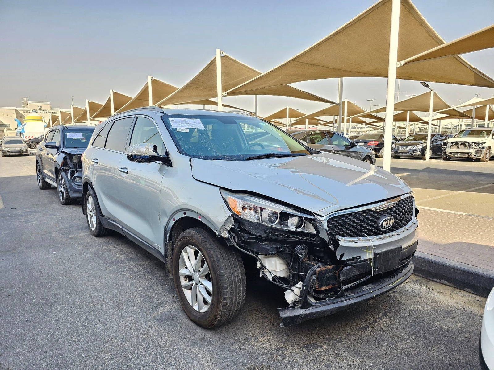 2016 KIA SORENTO — 140615 Miles — Lot 7GG022317 — Souq - Marhaba Auctions Used Cars - Image 5