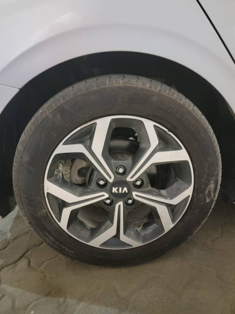 2019 KIA FORTE — 82502 Miles — Lot 35851248 - Marhaba Auctions Used Cars - Image 4