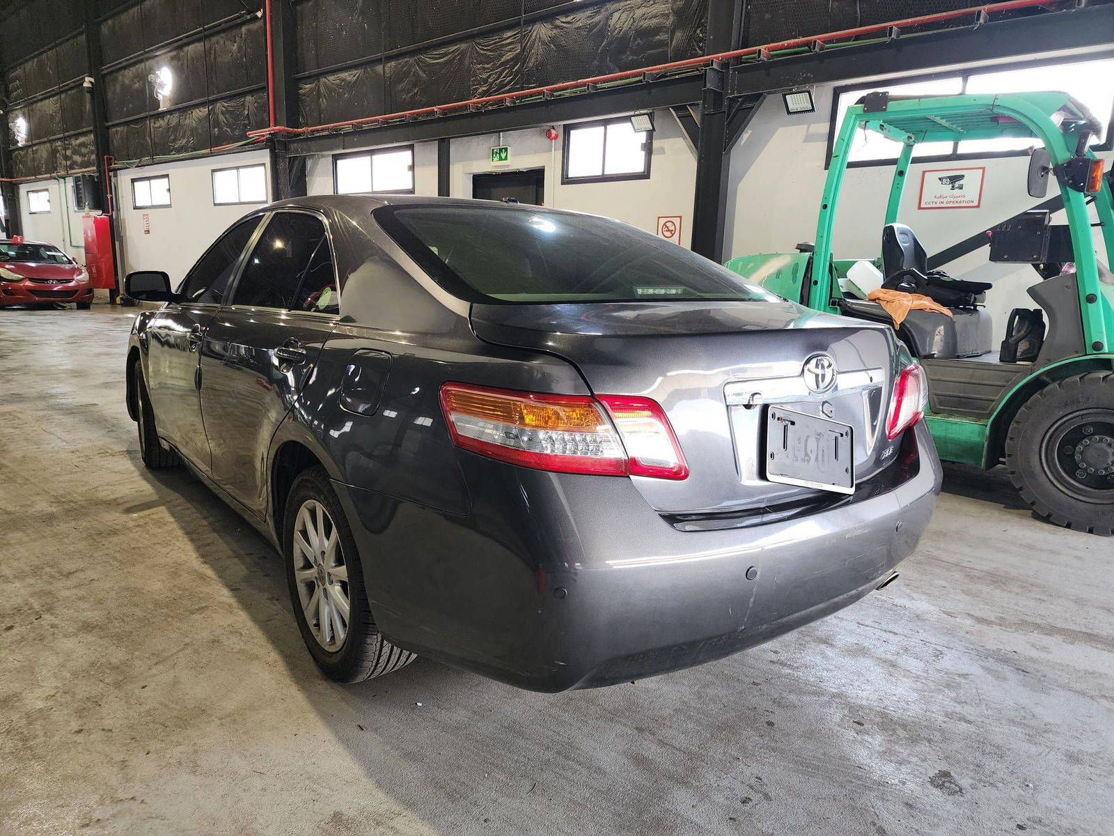 2011 TOYOTA CAMRY — 172182 KM — Lot 3009871 — Al Quoz - Marhaba Auctions Used Cars - Image 3