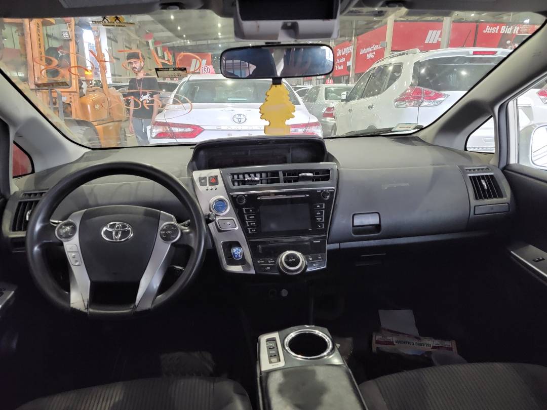 2016 TOYOTA PRIUS V — 373199 Miles — Lot J045468 — Main - Marhaba Auctions Used Cars - Image 8