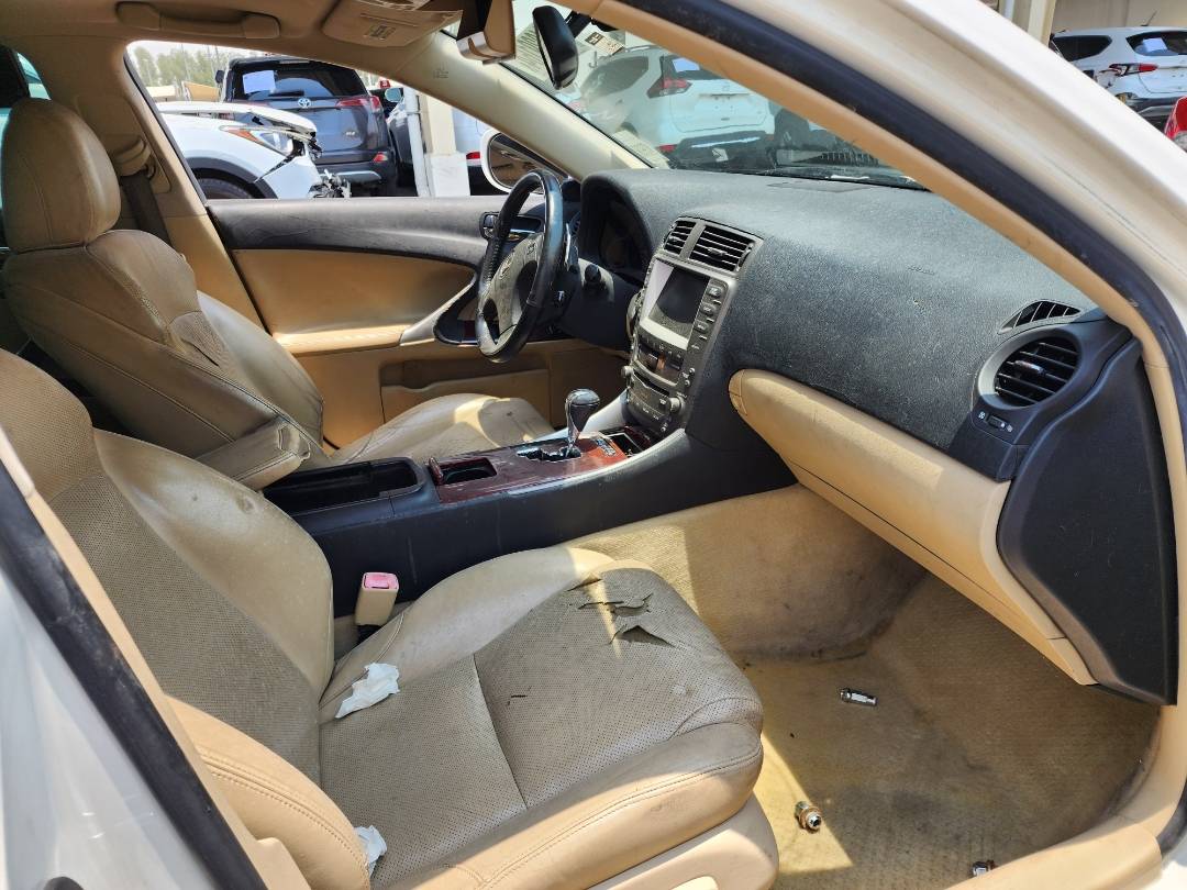 2006 LEXUS IS 250 — 207377 Miles — Lot 44829164 — Souq - Marhaba Auctions Used Cars - Image 6