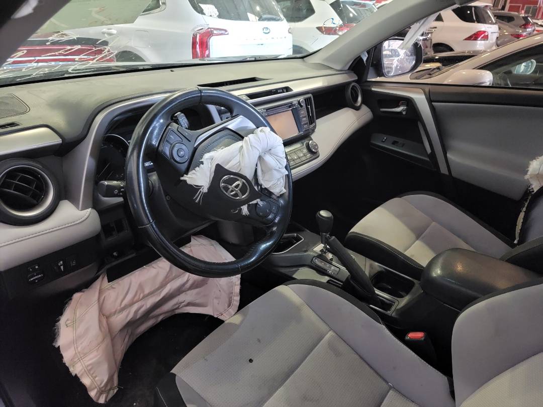 2018 TOYOTA RAV4 — 61951 Miles — Lot 0JD131683 — Souq - Marhaba Auctions Used Cars - Image 8