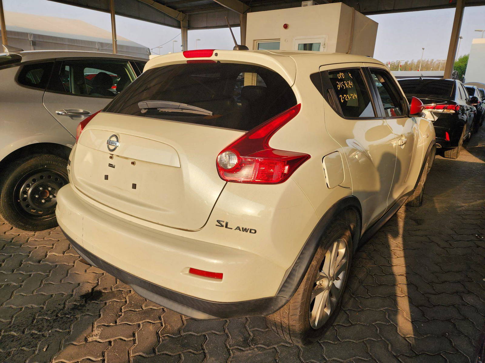 2011 NISSAN JUKE — 170454 Miles — Lot 28898 — Souq - Marhaba Auctions Used Cars - Image 3