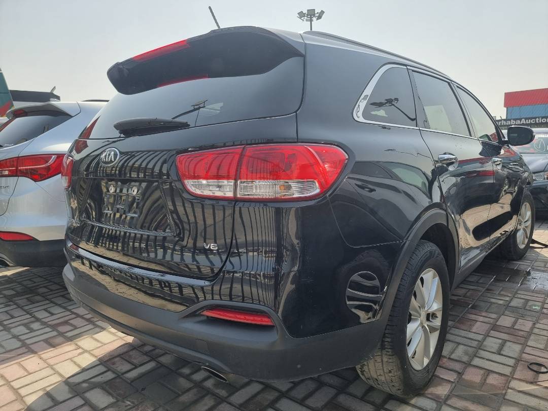 2017 KIA SORENTO — 85152 Miles — Lot 288990 — Ind. 12 - Marhaba Auctions Used Cars - Image 4