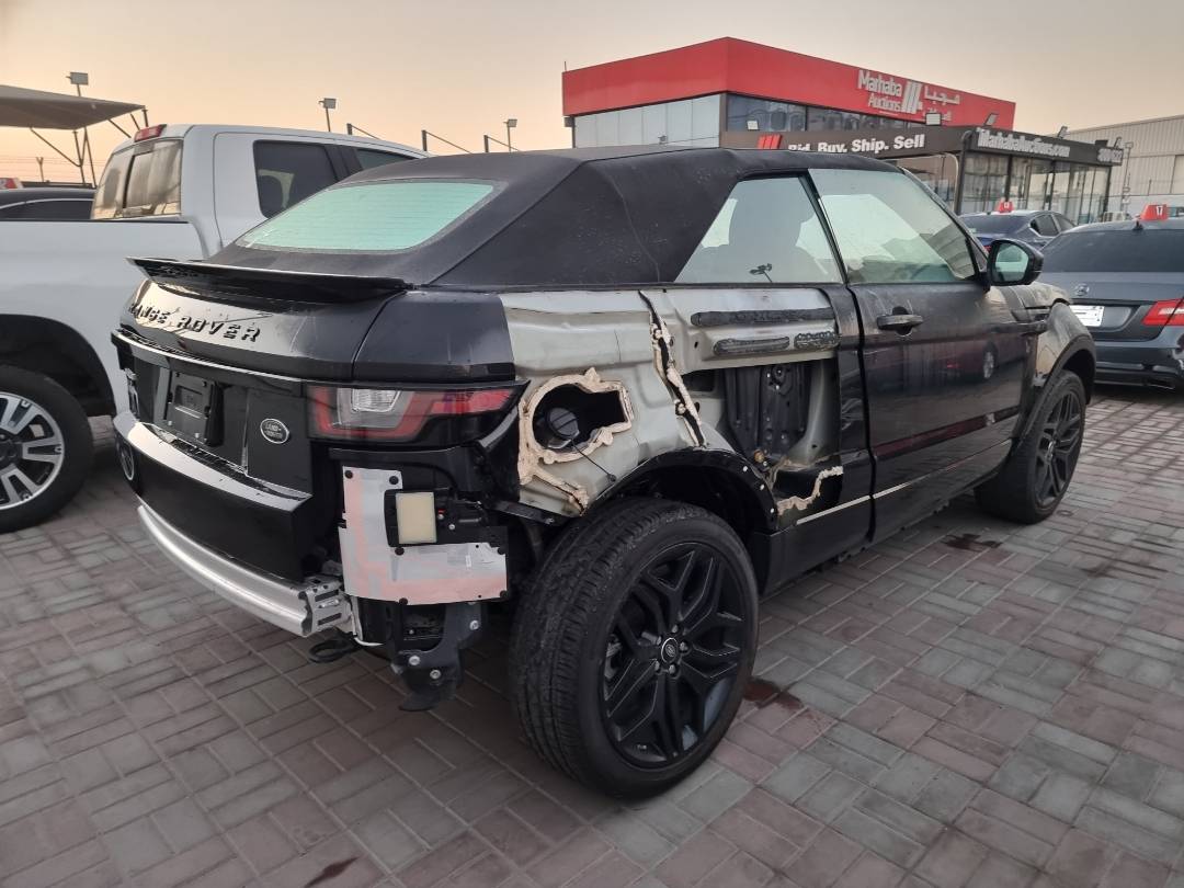 2018 LAND ROVER RANGE ROVER EVOQUE HSE — 16901 Miles — Lot 304855 — Ind. 12 - Marhaba Auctions Used Cars - Image 4