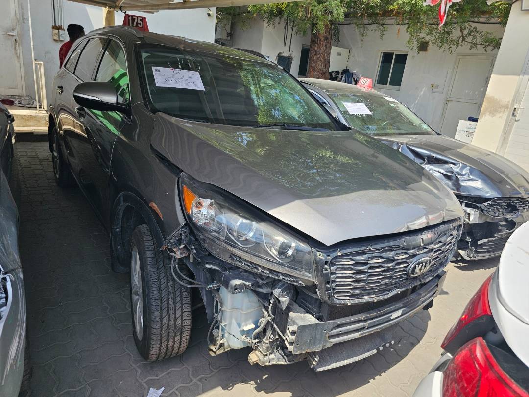 2019 KIA SORENTO — 155255 Miles — Lot KG435044 — Main - Marhaba Auctions Used Cars - Image 4
