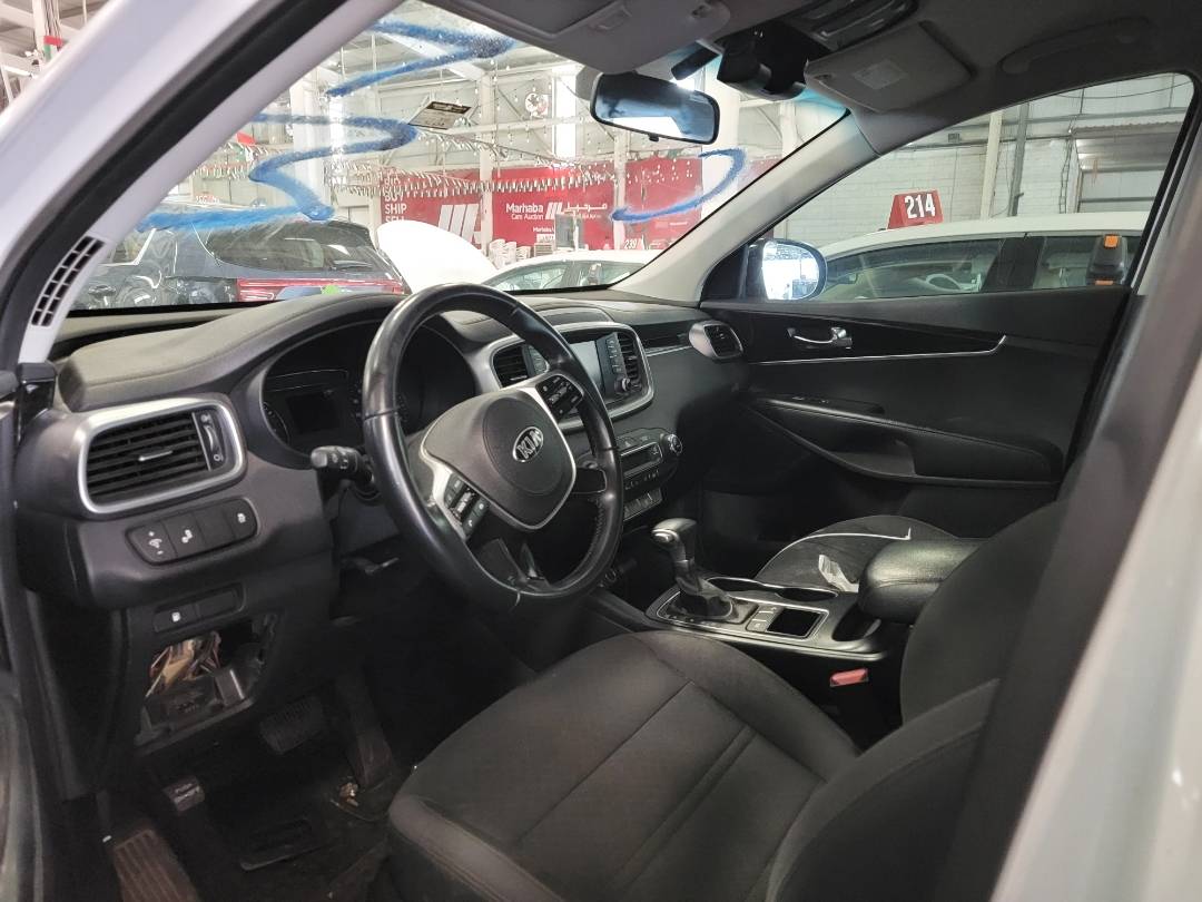2019 KIA SORENTO — 95678 Miles — Lot 85102724 — Souq - Marhaba Auctions Used Cars - Image 6