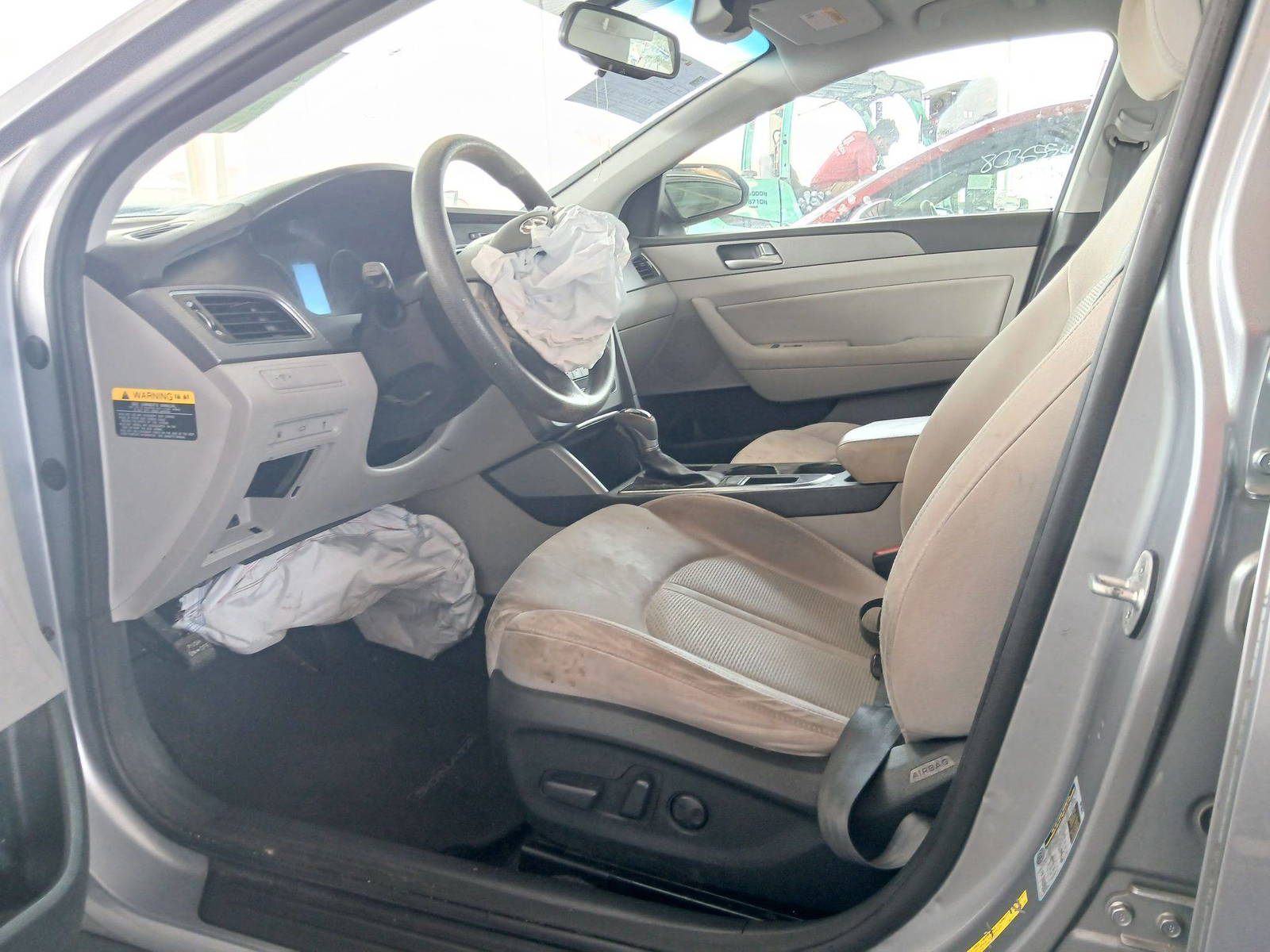 2015 HYUNDAI SONATA — 121673 Miles — Lot H000743 — Souq - Marhaba Auctions Used Cars - Image 8
