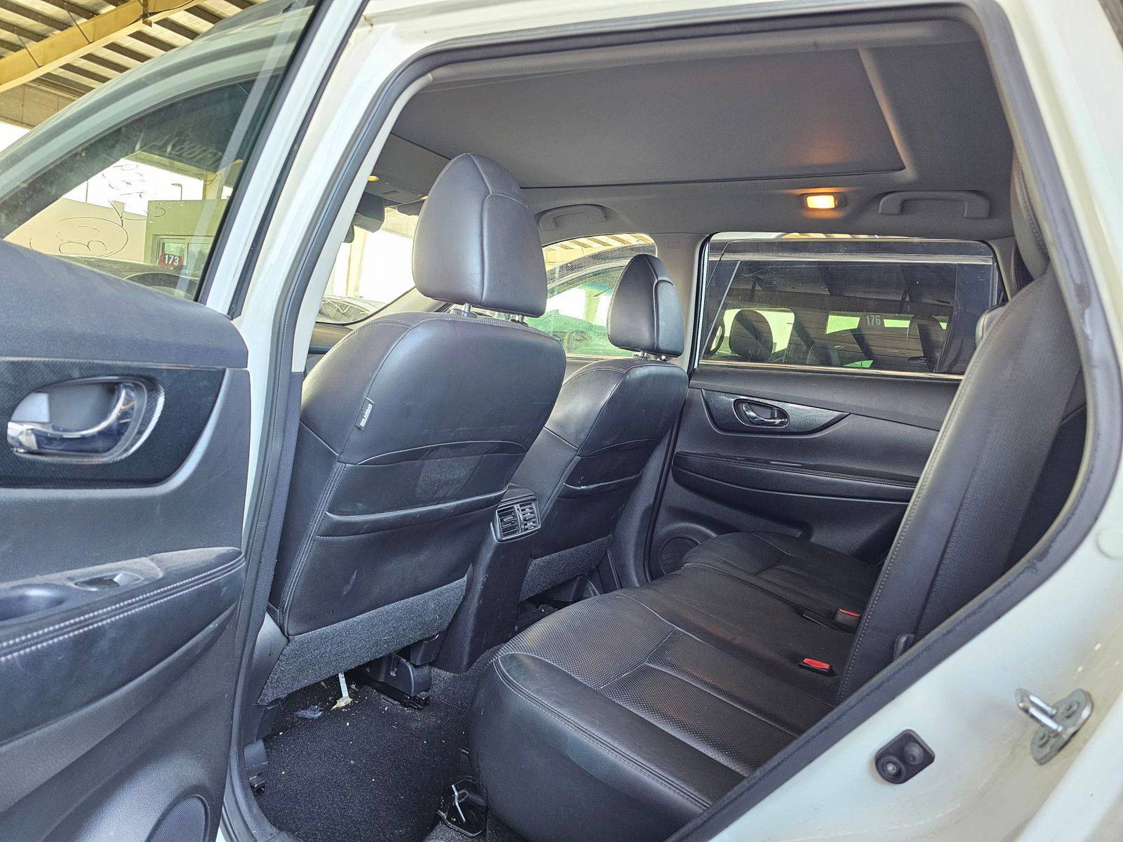 2014 NISSAN ROGUE — 157665 KM — Lot 71887435 — Souq - Marhaba Auctions Used Cars - Image 6