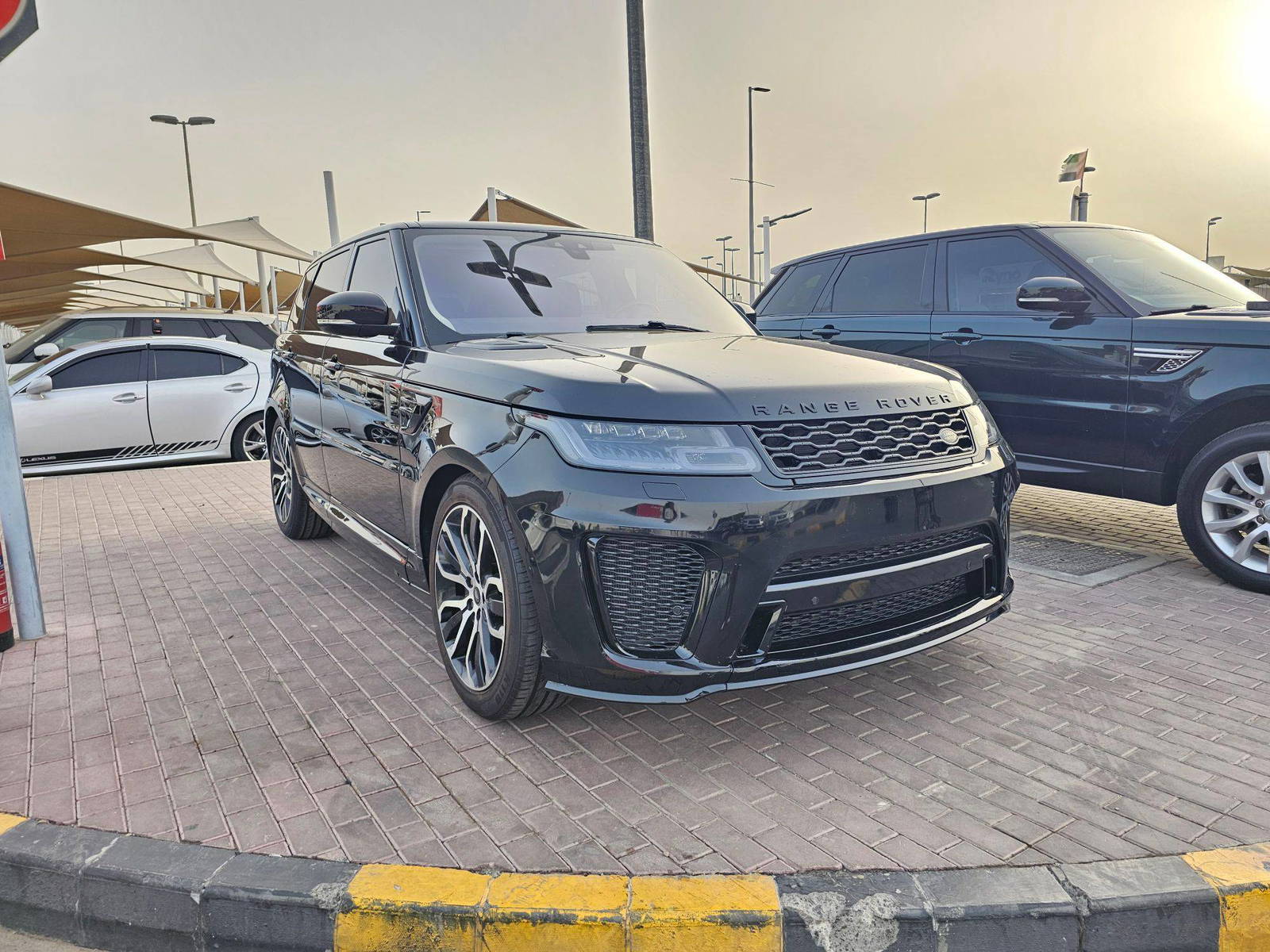 LAND ROVER RANGE ROVER SPORT SUPERCHARGED 2017 - Marhaba Auction Used Cars - Image 5