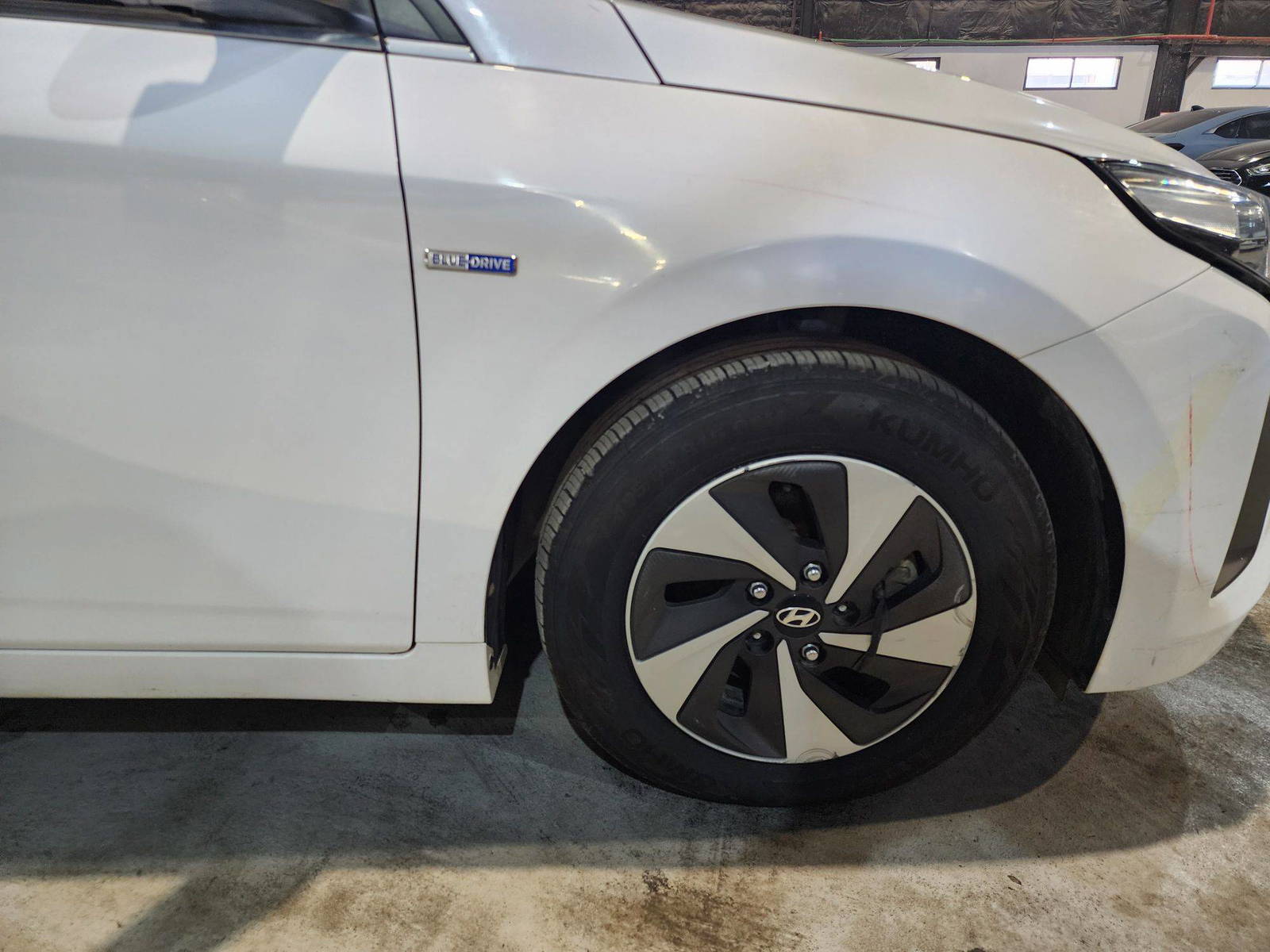 2018 HYUNDAI IONIQ — 143428 KM — Lot 049064 — Main - Marhaba Auctions Used Cars - Image 11