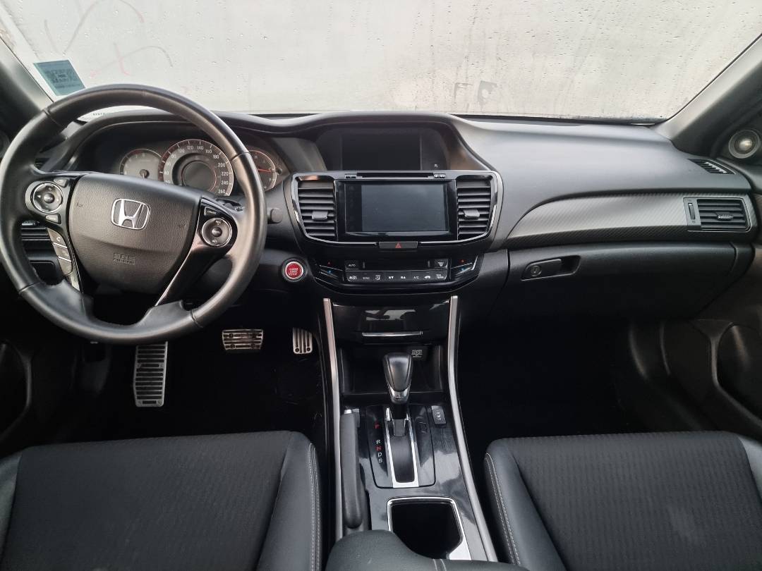 2017 HONDA ACCORD — 162212 KM — Lot 215487 — Ind. 12 - Marhaba Auctions Used Cars - Image 7