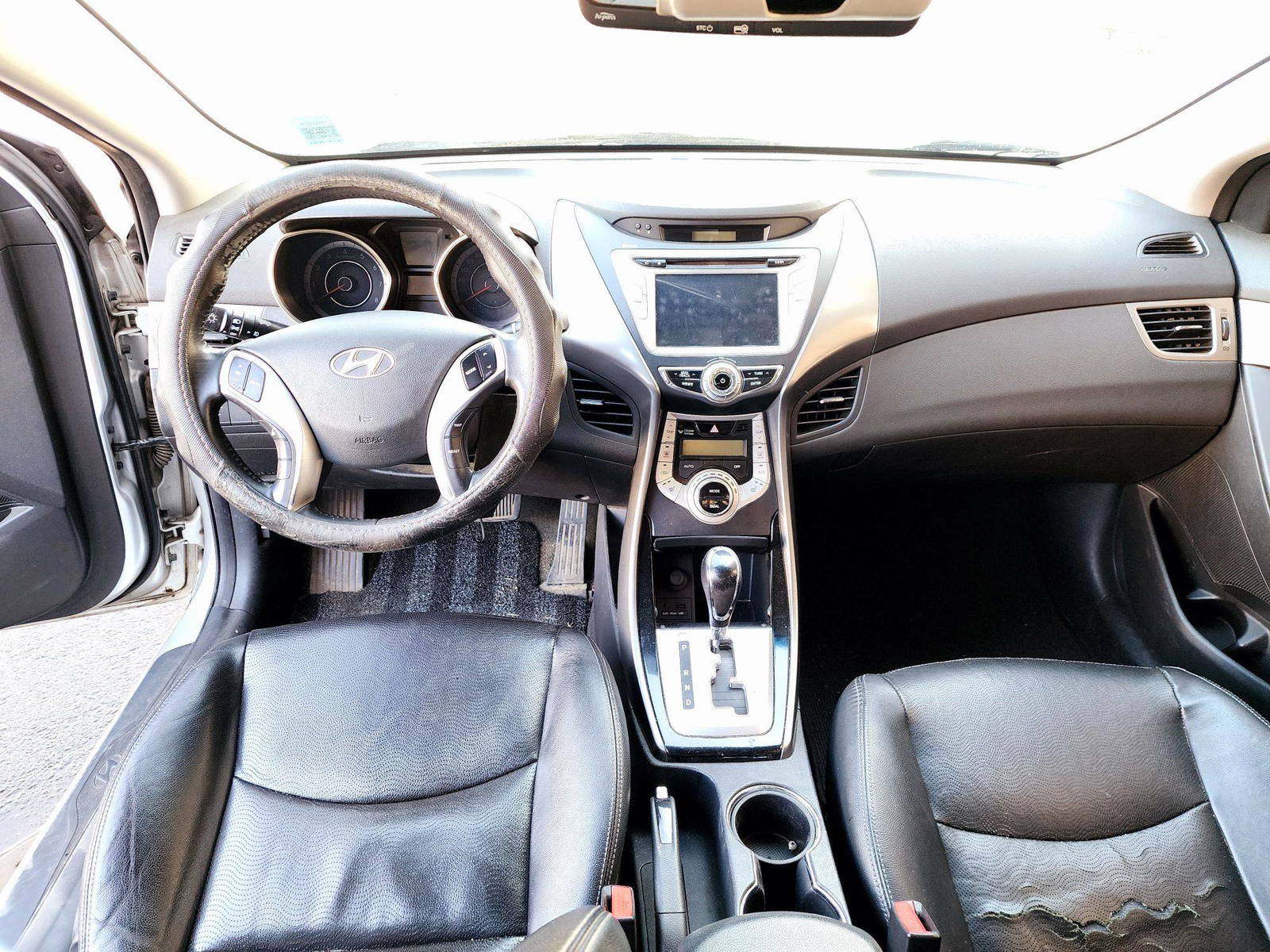 2012 HYUNDAI AVANTE — 71515 KM — Lot 356986 — Souq - Marhaba Auctions Used Cars - Image 7