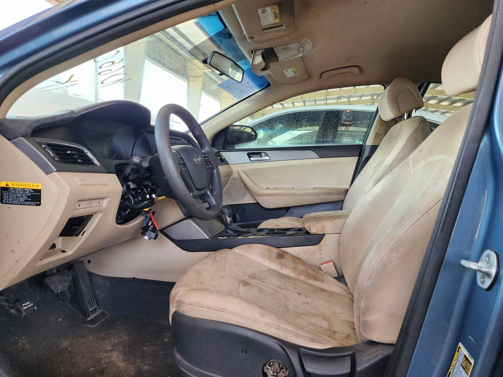 2015 HYUNDAI SONATA — 169741 Miles — Lot 82533033 — Souq - Marhaba Auctions Used Cars - Image 8