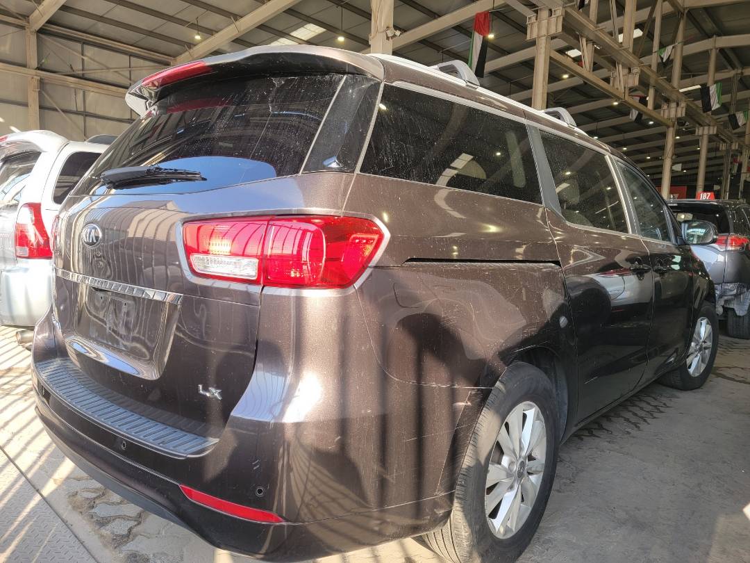2015 KIA SEDONA — 191549 Miles — Lot 38968904 - Marhaba Auctions Used Cars - Image 3