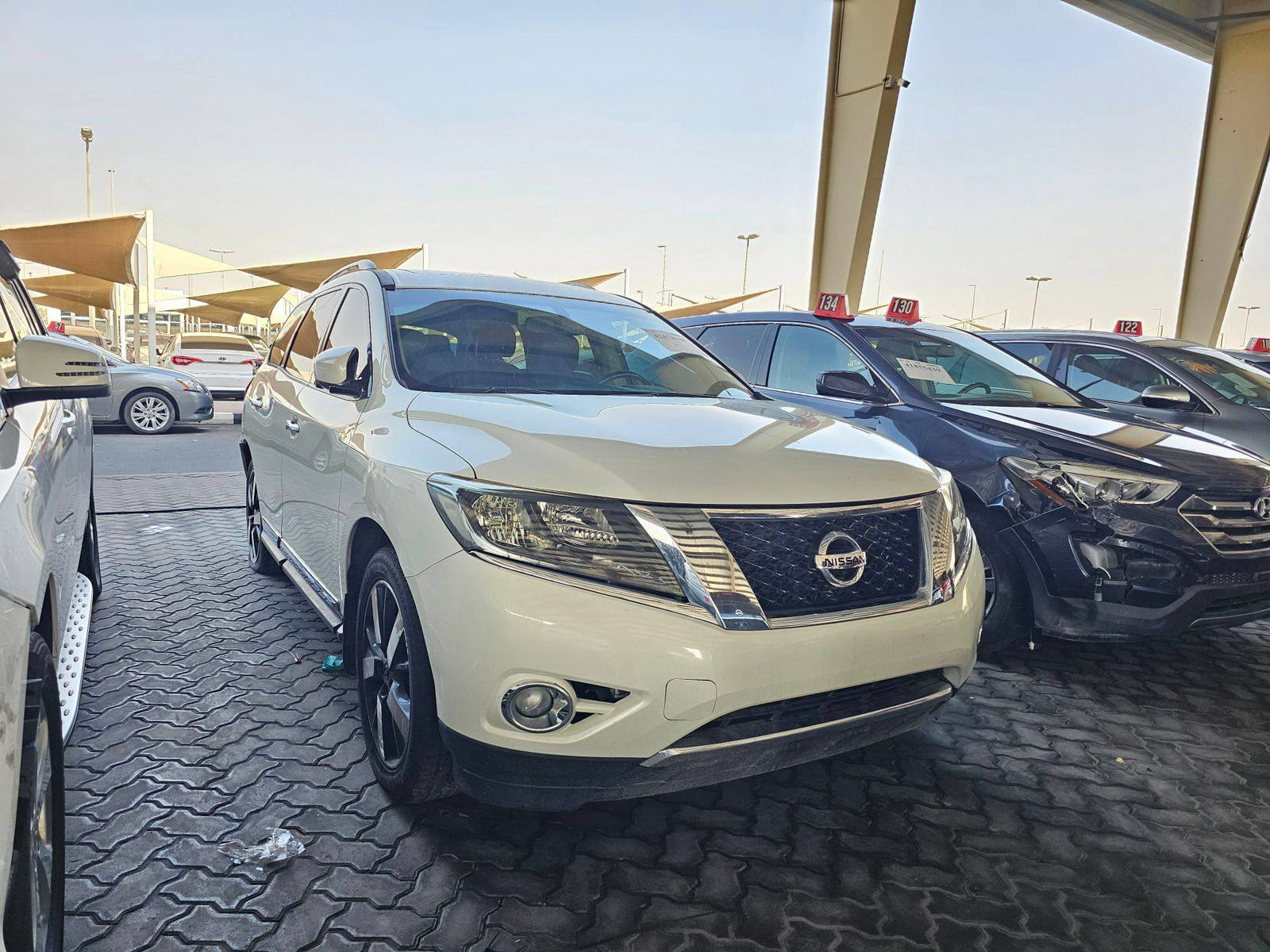 2014 NISSAN PATHFINDER — 190041 Miles — Lot 42474040 — Souq - Marhaba Auctions Used Cars - Image 4
