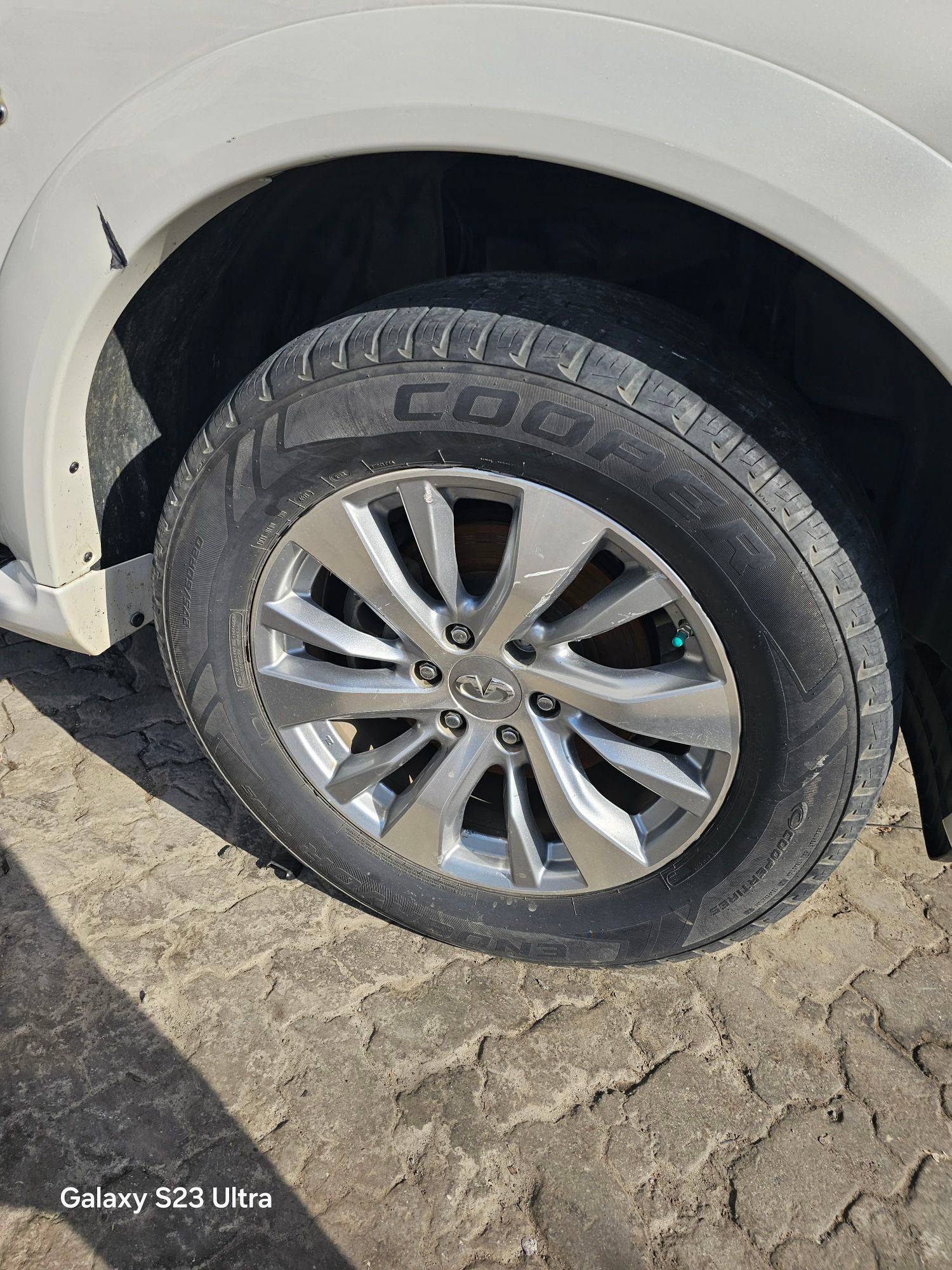 2016 INFINITI QX80 — 155153 Miles — Lot 66556565 — Main - Marhaba Auctions Used Cars - Image 9