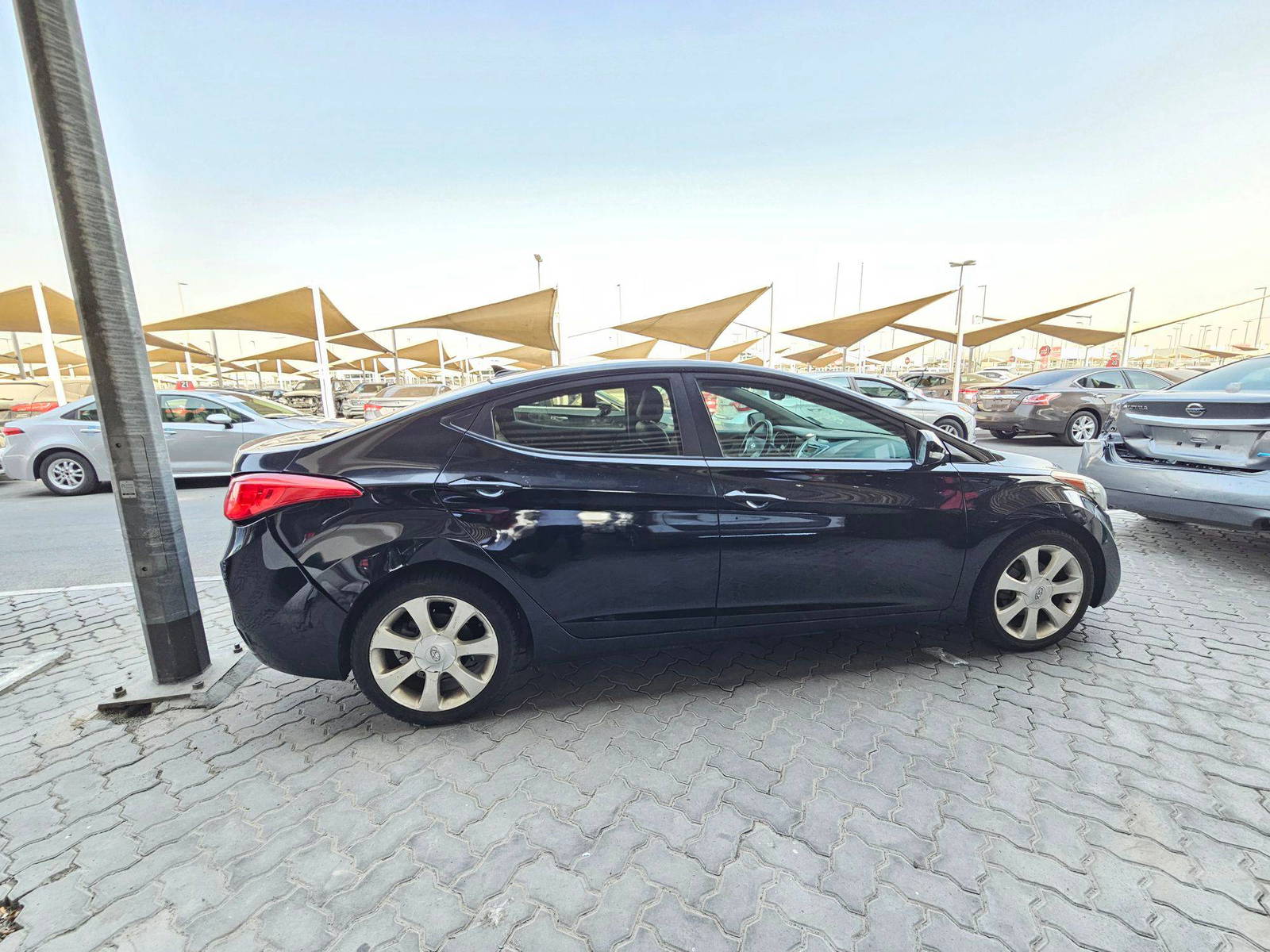 2011 HYUNDAI ELANTRA — 183985 KM — Lot AE1BH017021 — Souq - Marhaba Auctions Used Cars - Image 4