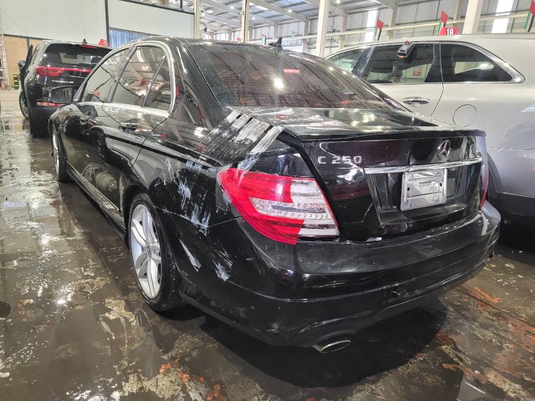 2013 MERCEDES BENZ C-250 — 216320 Miles — Lot DA766397 — Main - Marhaba Auctions Used Cars - Image 5