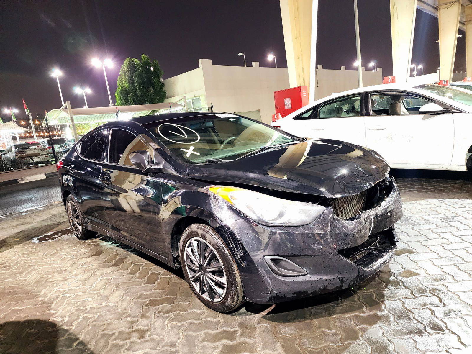 2013 HYUNDAI ELANTRA — 296734 KM — Lot 68372704 — Souq - Marhaba Auctions Used Cars - Image 4