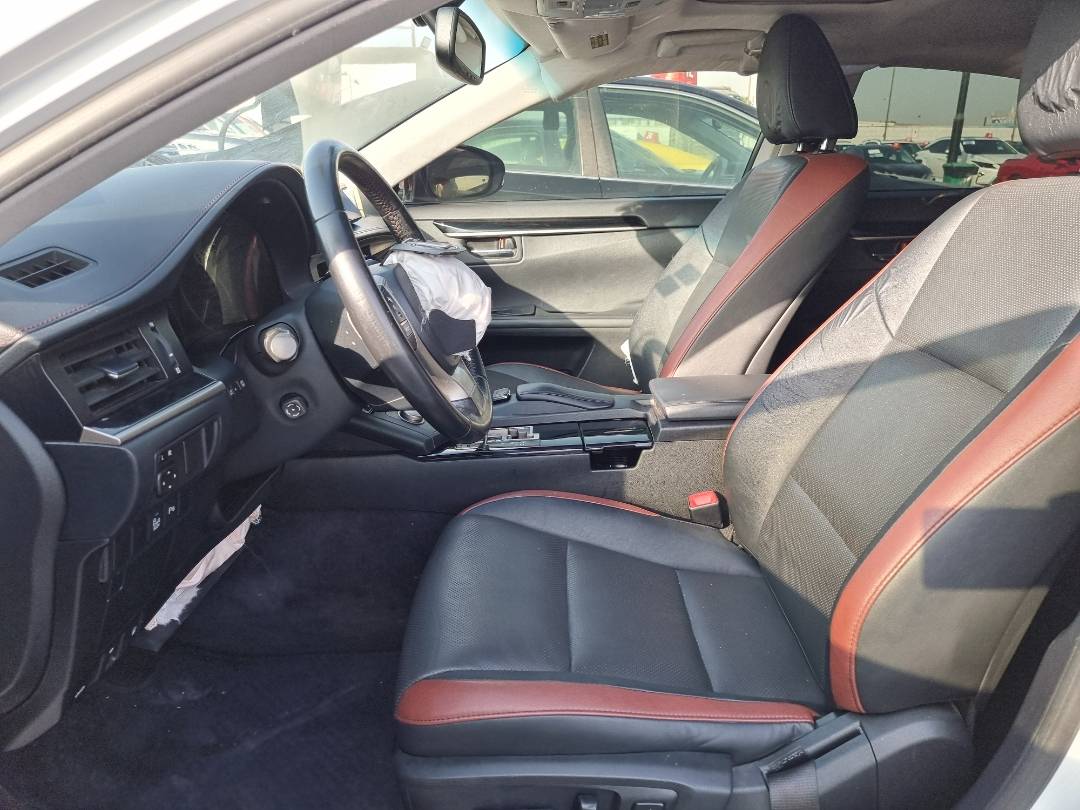 2015 LEXUS ES 350 — 132221 Miles — Lot 78278534 — Souq - Marhaba Auctions Used Cars - Image 8