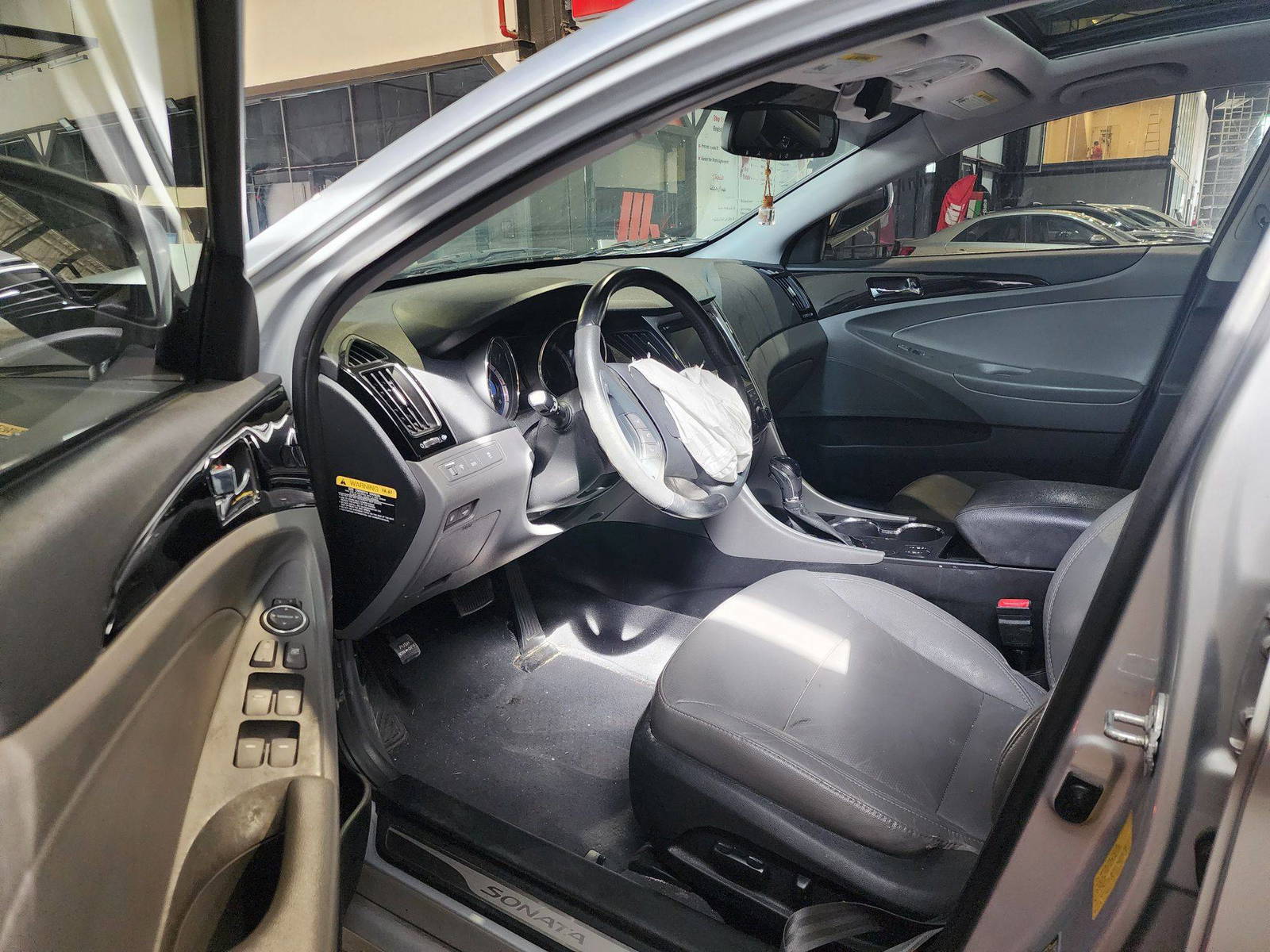 2012 HYUNDAI SONATA — 123108 Miles — Lot 48785435 — Al Quoz - Marhaba Auctions Used Cars - Image 7