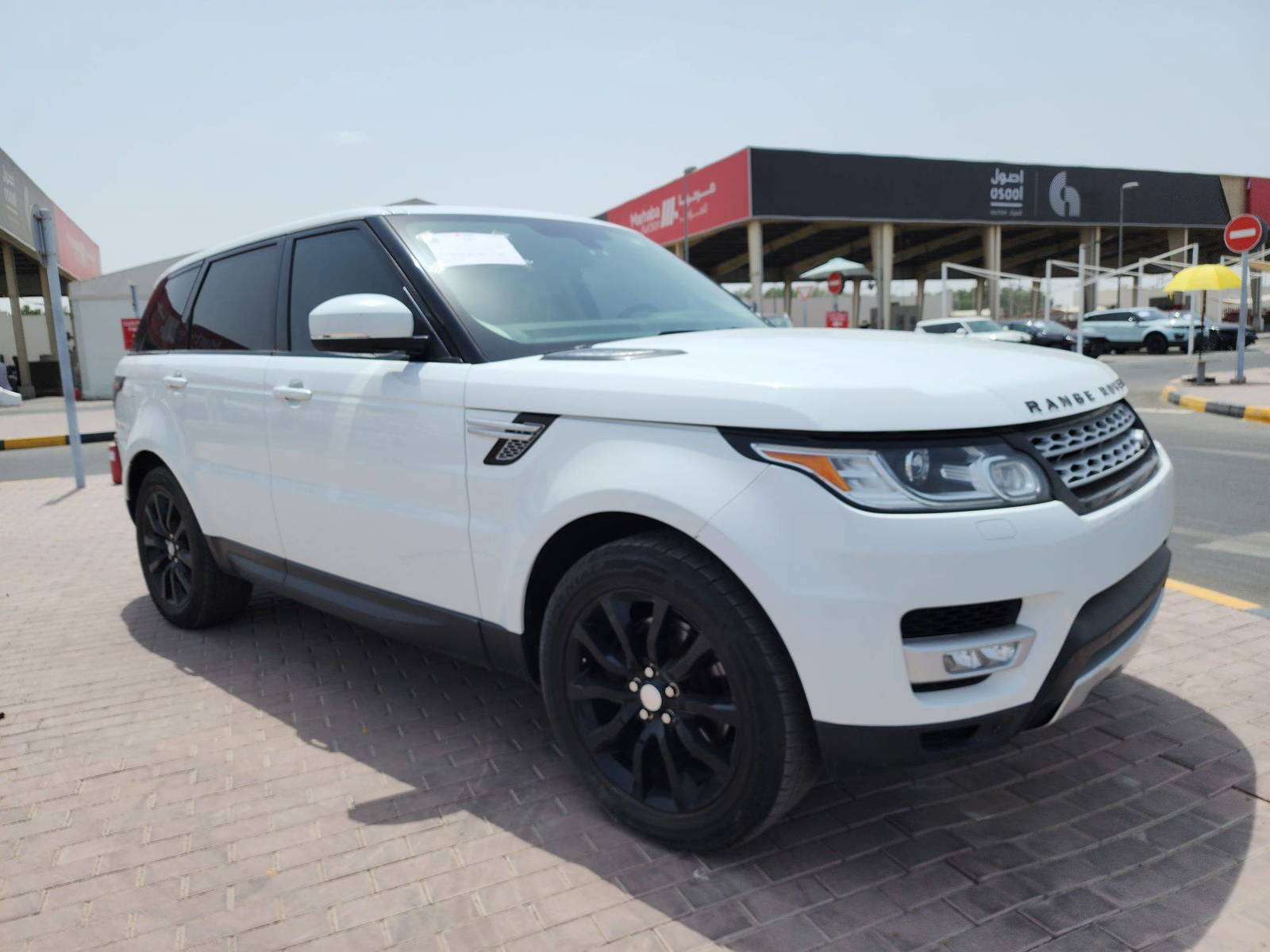 2014 LAND ROVER ROVER SPORT HSE — 147747 Miles — Lot 37108549 — Main - Marhaba Auctions Used Cars - Image 4
